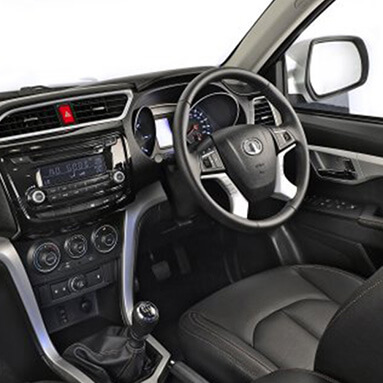 GWM Steed 5 interior showing dashboard and steering wheel.
