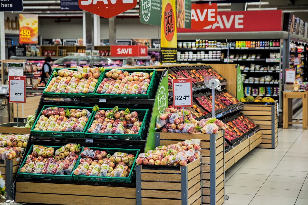 How a Supermarket’s Layout Influences Shopping Behaviour | Produce Aisle | Hippo.co.za