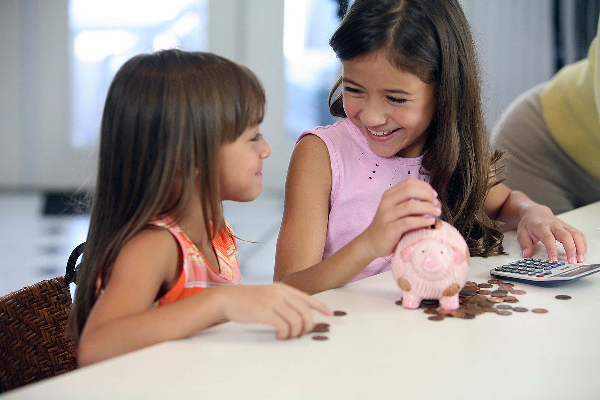 Children Saving Money | Personal Loan Blog | Hippo.co.za