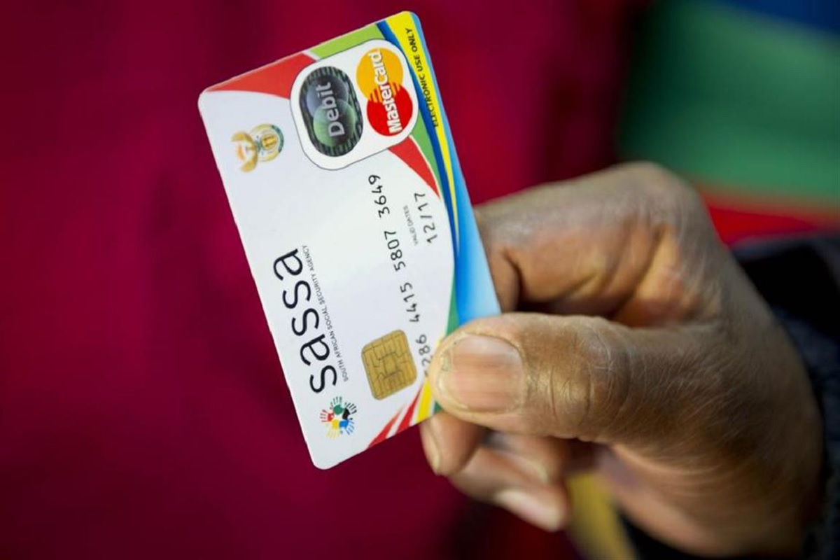 SASSA Admits Social Grant Crisis was Avoidable | Personal Loan News | Hippo.co.za