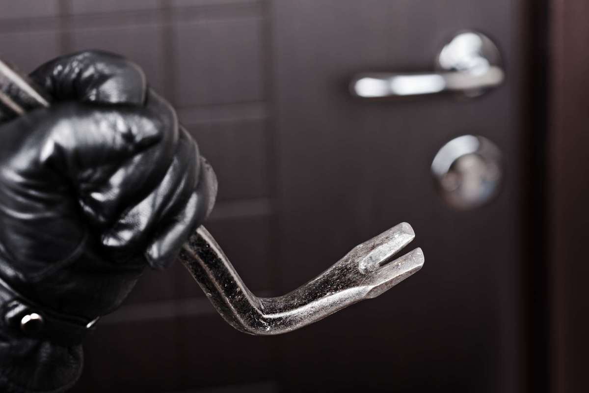 Statistics Show Crime Levels Are Down, but South Africans Are Not Convinced