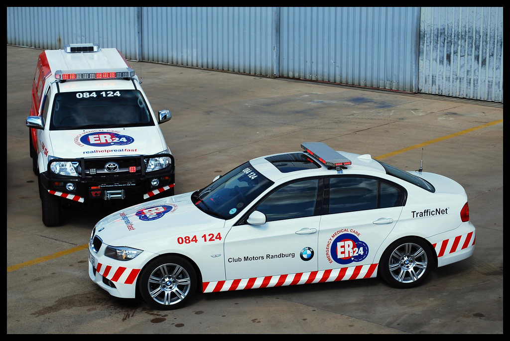 Man Involved in Accident Stabs Paramedic