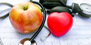 Image of Stethescope and apple 