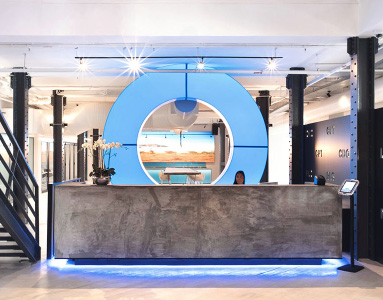 Travelstart office reception with lady behind reception desk | Who we are | Hippo.co.za partner