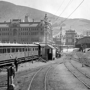 Cape Town railway station in 1896.