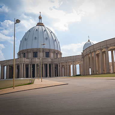 Catholic church building The Basilica of Our Lady of Peace in Yamoussoukro.